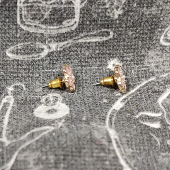 Faux Pearl Sakura Flower Stud Earrings - Picture 3 of 6